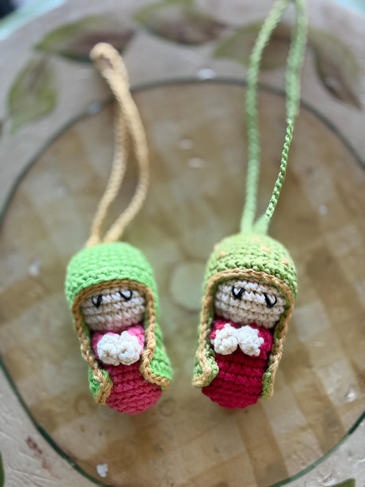 Crochet Virgin Mary Keychain • Mexican Folk Art Amigurumi Ornament